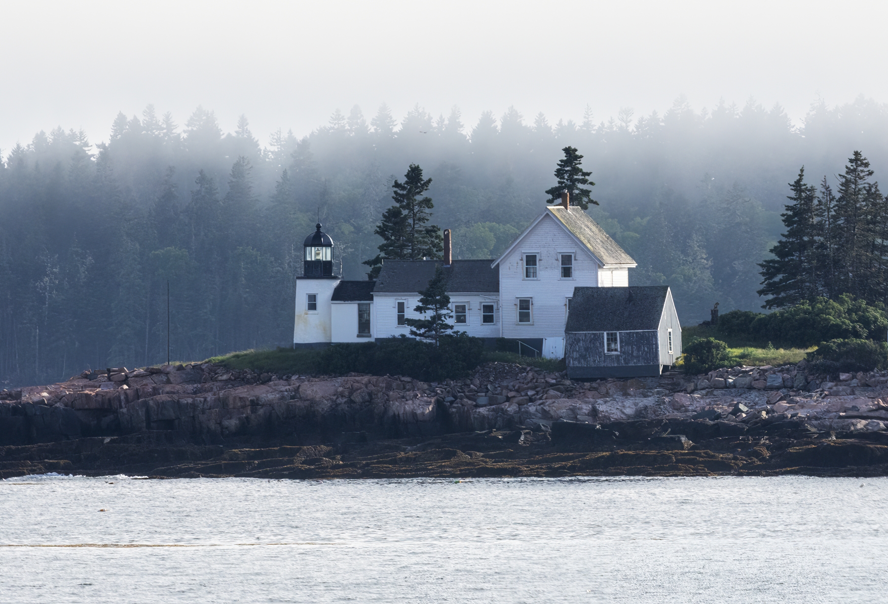 /gallery/north_america/USA/Maine/winter harbor/Mark Island Lighthouse Maine 2024-001_med.jpg